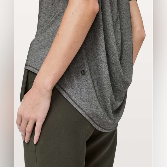 Lululemon Fall In Place Short Sleeve - Heathered Black / White - Picture 3 of 4